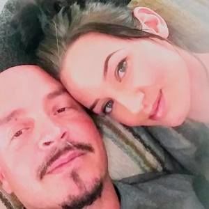 Meet your Posher, Zachsia